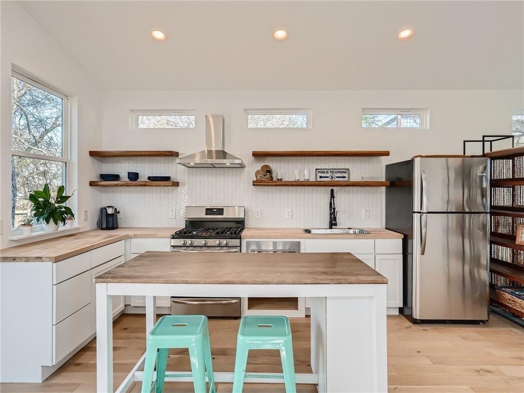 House in Austin, Texas, United States 4 - 18446672