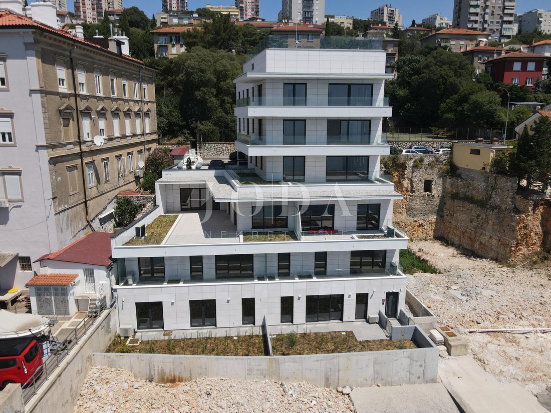 Apartment in Mjesni odbor Pecine, Grad Rijeka, Primorje-Gorski Kotar County 4 - 18451277