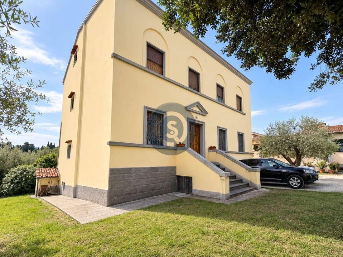 Villa in Center, Florence, Tuscany 2 - 18446150