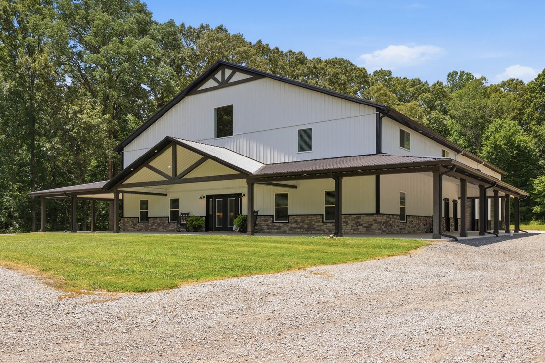 House in Hazel, Kentucky, United States 1 - 18449578