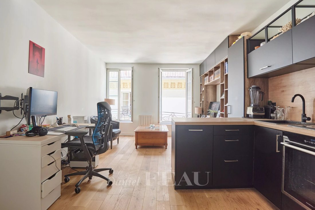 Apartment in Palais Royal, Paris 1er Arrondissement, Paris 5 - 18447909