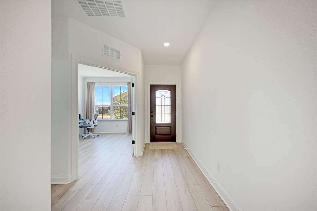House in Leander, Texas, United States 3 - 18446653
