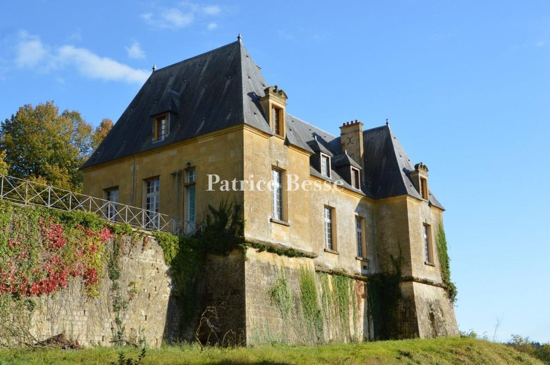 Castle in Vouziers, Grand Est, France 5 - 18449532