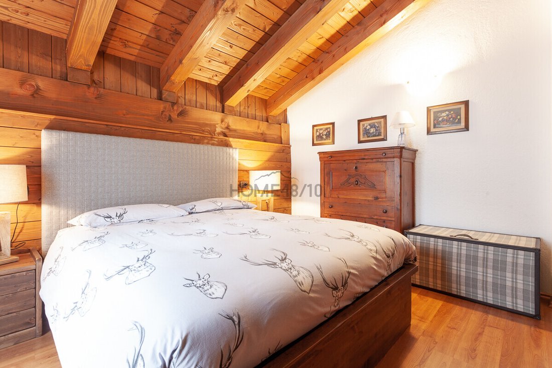 Chalet in Courmayeur, Aosta Valley / Vallée d'Aoste, Italy 3 - 18446159