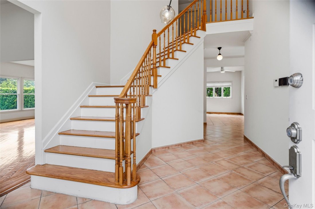 House in Greenvale, New York, United States 2 - 18451374
