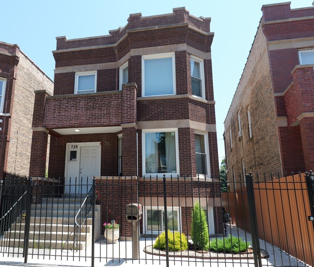 Chicago, Illinois, United States 1 - 18391673