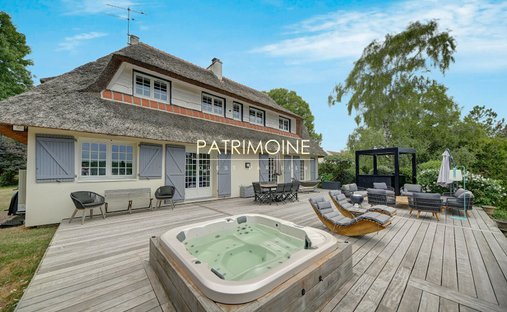 Villa in Villepreux, Ile-de-France, France 1