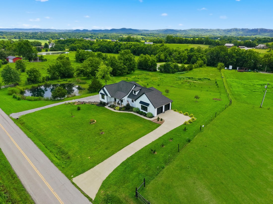 House in Stanford, Kentucky, United States 3 - 18449579