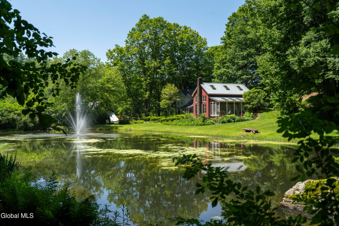House in Cambridge, New York, United States 4 - 18446119