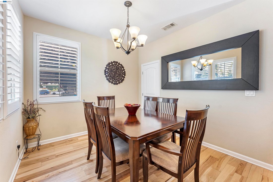 House in Hayward, California, United States 5 - 18449360