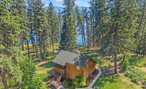 House in Kettle Falls, Washington, United States 1