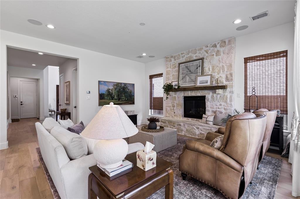 House in Carrollton, Texas, United States 5 - 18450968