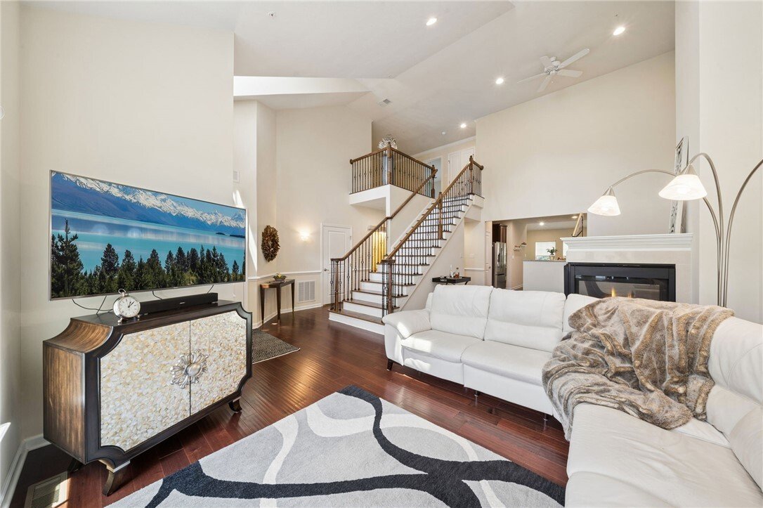 Townhouse in Oakdale, Pennsylvania, United States 4 - 18449948