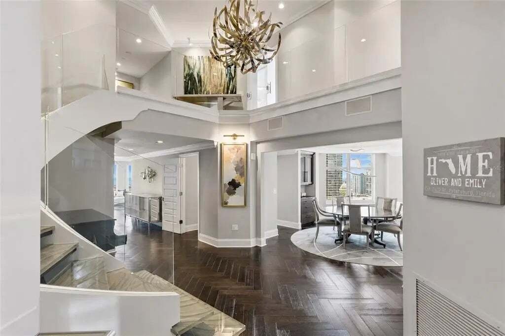 House in St. Petersburg, Florida, United States 4 - 18452289