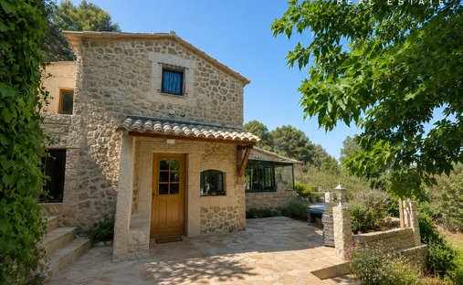 La Destrousse, Provenza-Alpes-Costa Azul, Francia 1