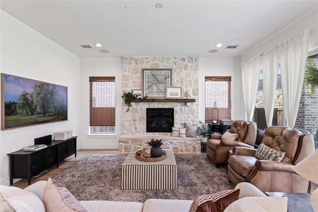 House in Carrollton, Texas, United States 3 - 18450968