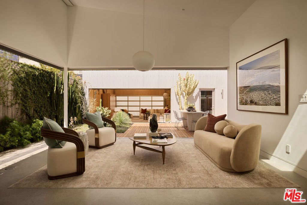 House in Los Angeles, California, United States 5 - 18449847