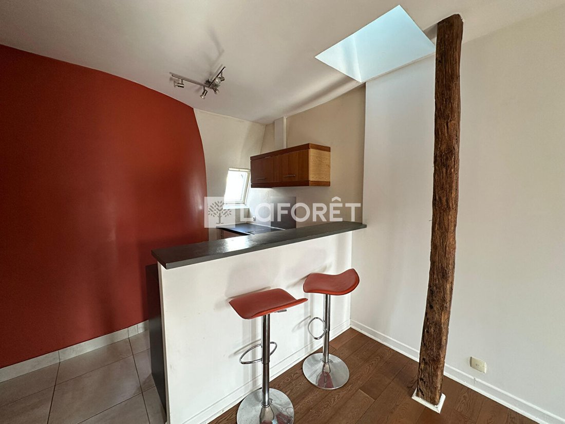Apartment in La Fourche-Guy Môquet, Paris 17e Arrondissement, Paris 2 - 18448349