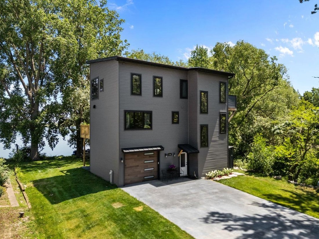 House in Suamico, Wisconsin, United States 1 - 18449221