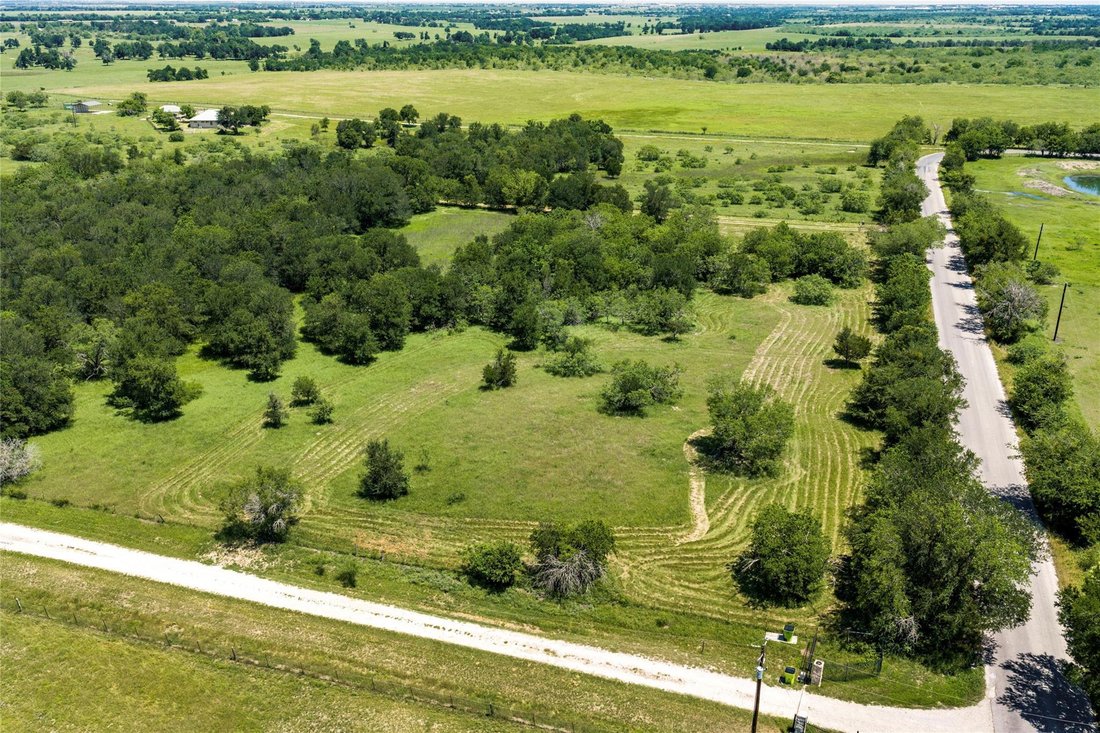 House in Elgin, Texas, United States 4 - 18446673