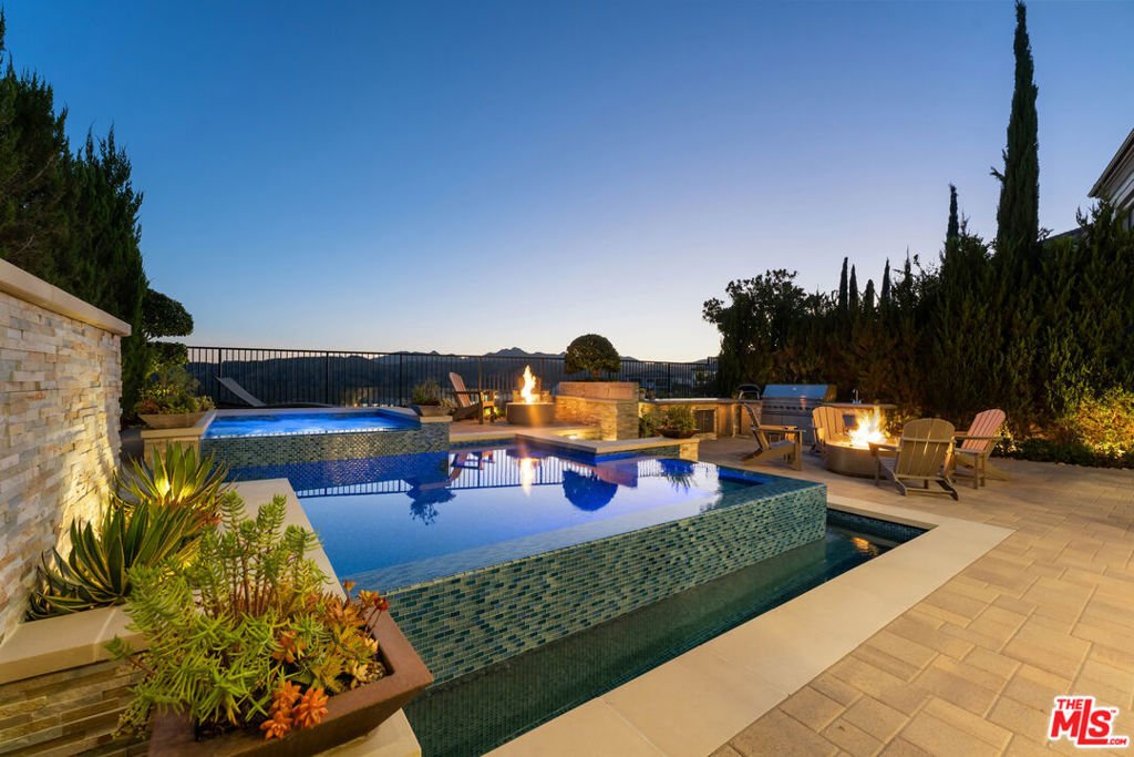 House in Los Angeles, California, United States 5 - 18449892