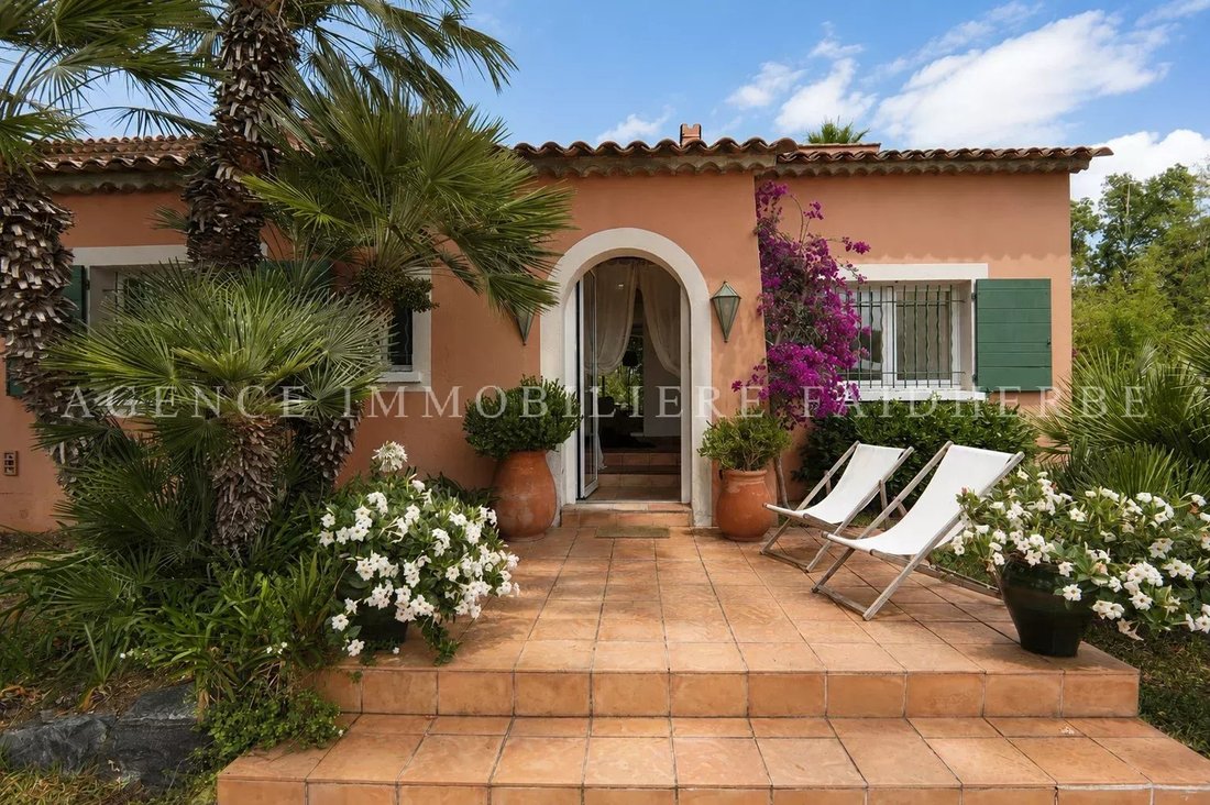 House in Ramatuelle, Provence-Alpes-Côte d'Azur, France 2 - 18448089