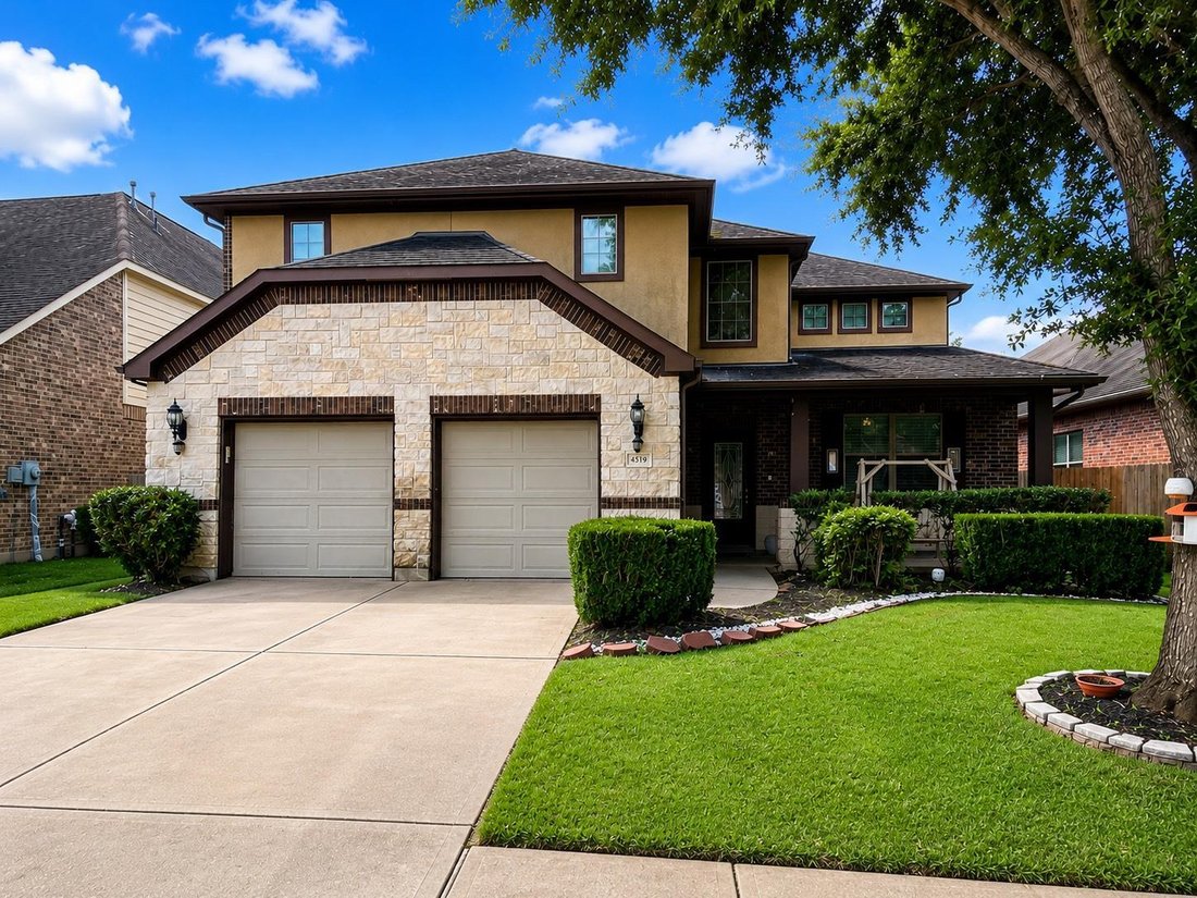 House in Sugar Land, Texas, United States 1 - 18446794
