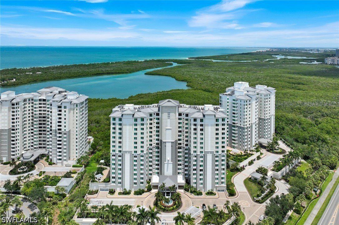 Condo in Bonita Springs, Florida, United States 2 - 18446061