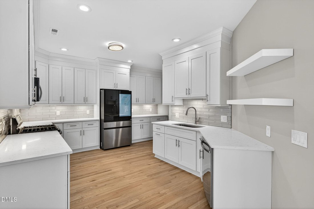 Condo in Cary, North Carolina, United States 4 - 18446811
