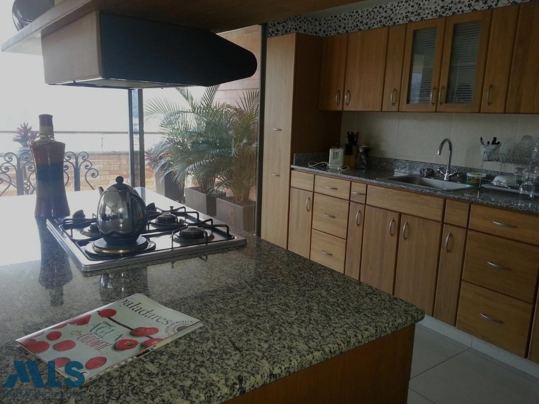 Apartment in Sabaneta, Antioquia, Colombia 3 - 18446855