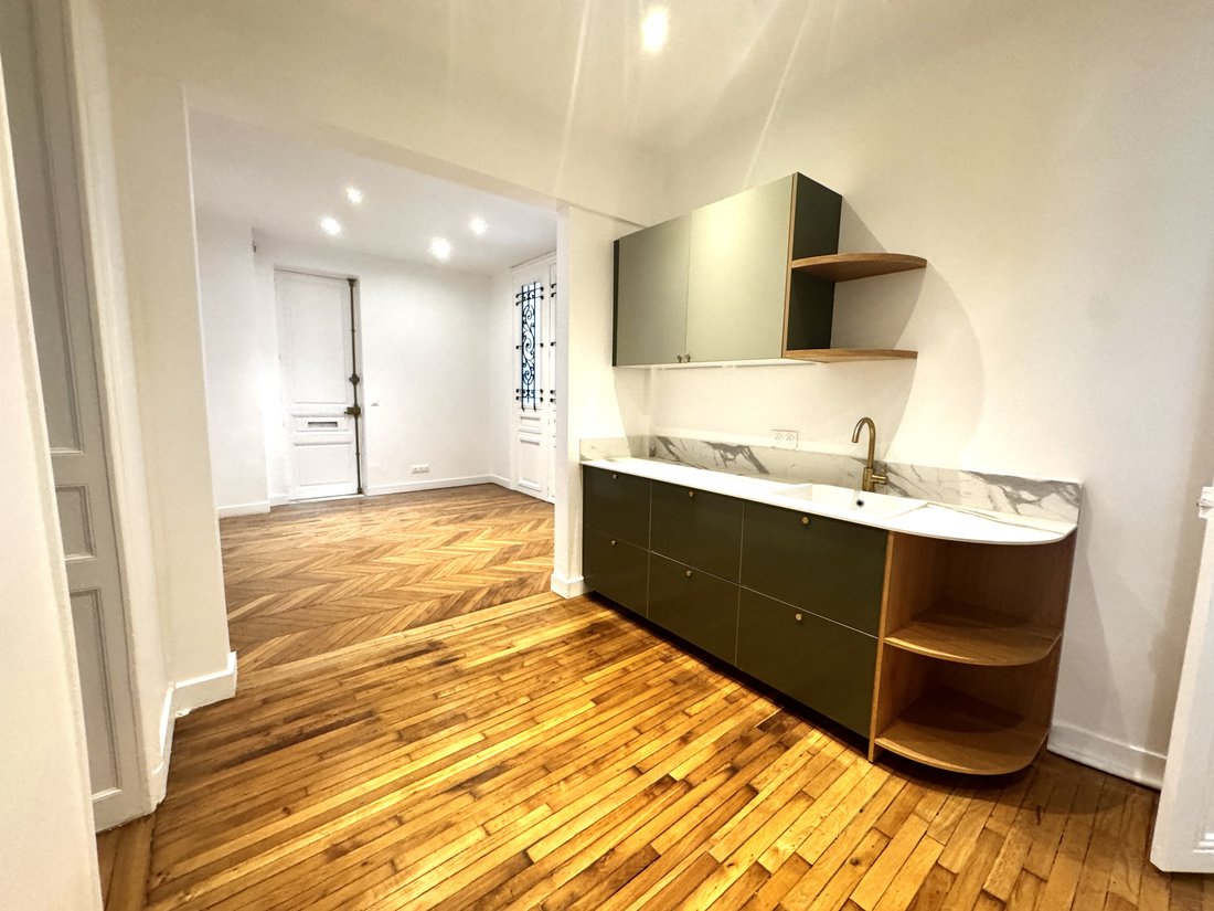 Apartment in Elysées-Madeleine, Paris 8e Arrondissement, Paris 1 - 18450356