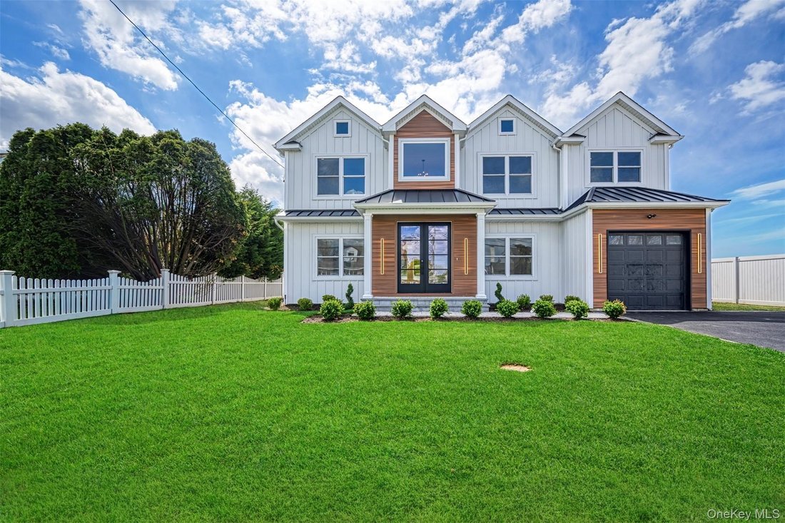 House in Massapequa, New York, United States 1 - 18452239