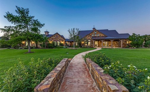 House in Lantana, Texas, United States 1