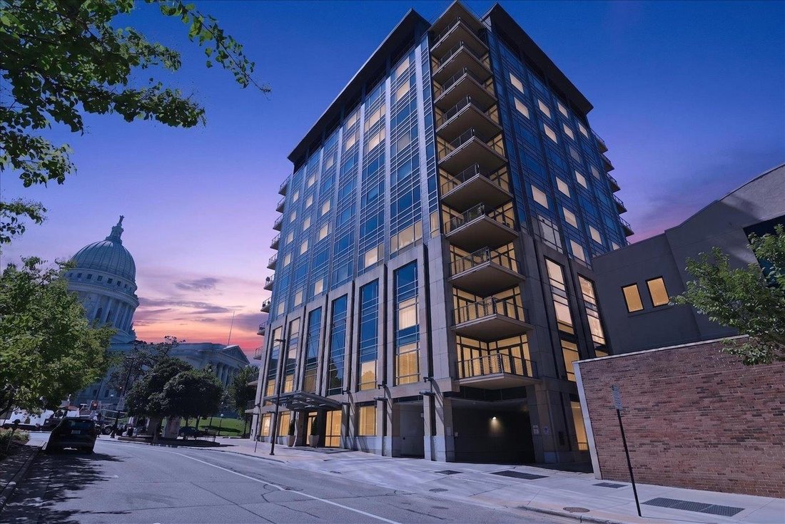 Condo in Madison, Wisconsin, United States 1 - 18448552