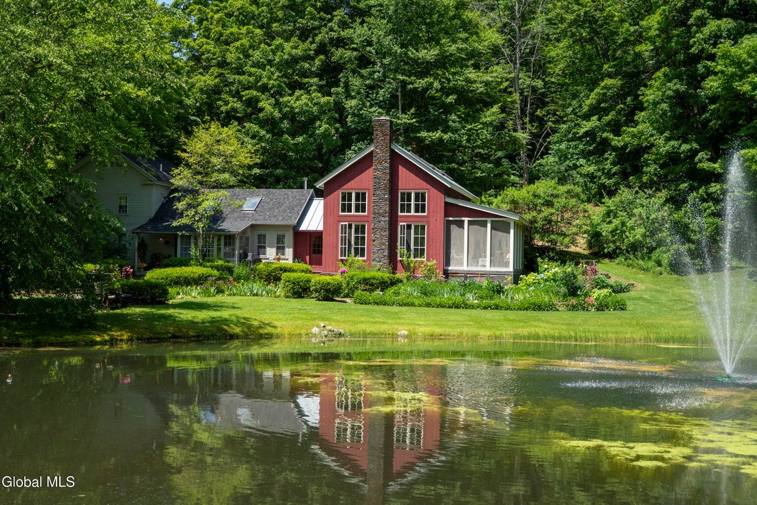 House in Cambridge, New York, United States 3 - 18446119