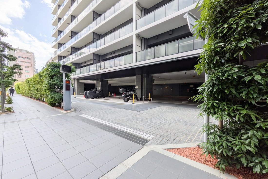 Condo in Osaka, Osaka, Japan 5 - 18452388