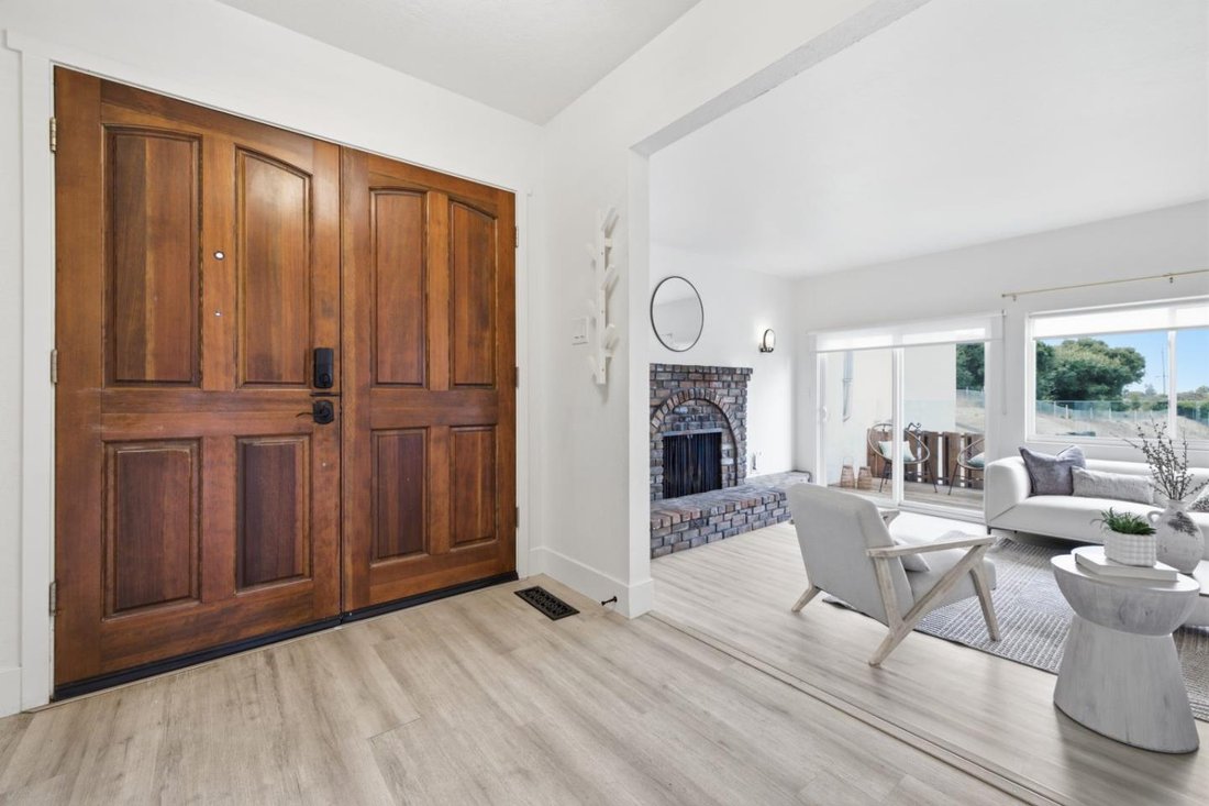 House in Hayward, California, United States 3 - 18449402