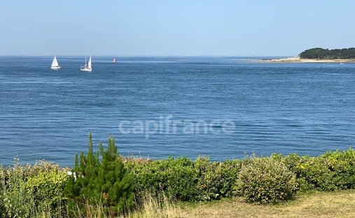 Villa in Arzon, Brittany, France 1