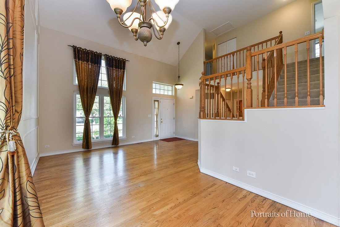 House in Aurora, Illinois, United States 4 - 18447098