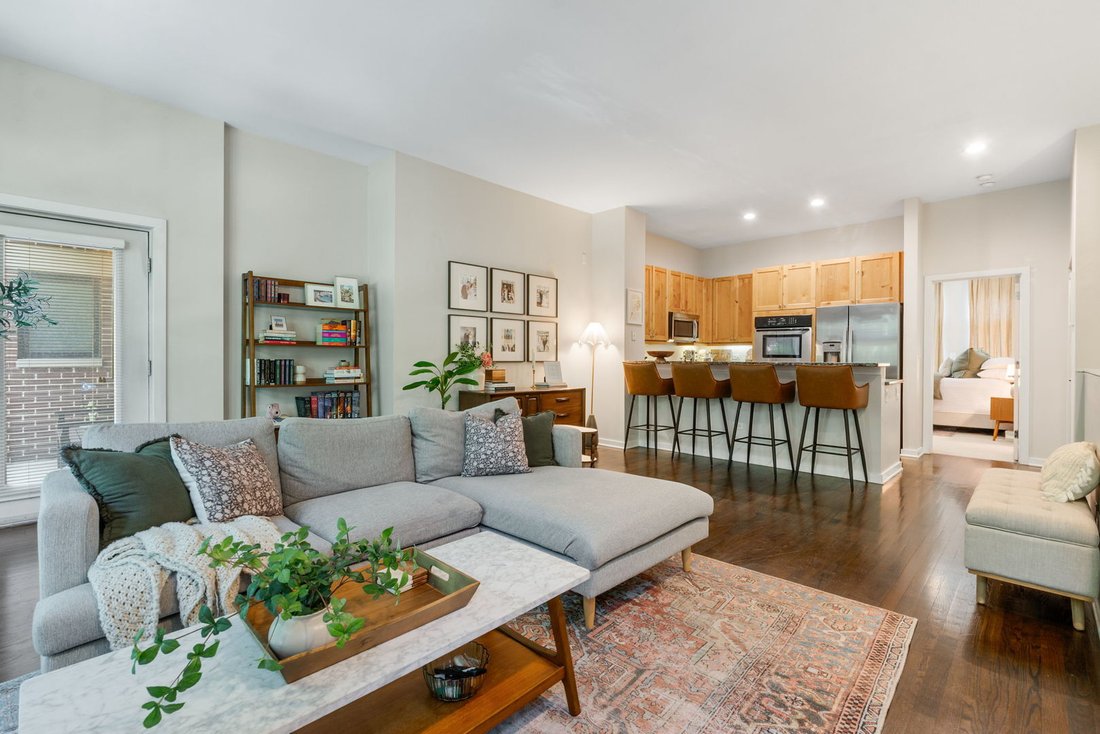 Condo in Chicago, Illinois, United States 3 - 18450641