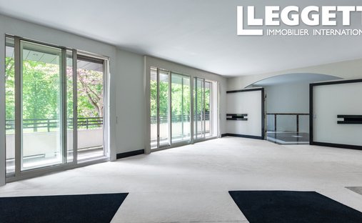 Apartment in La Plaine des Sablons, Neuilly-sur-Seine, France 1