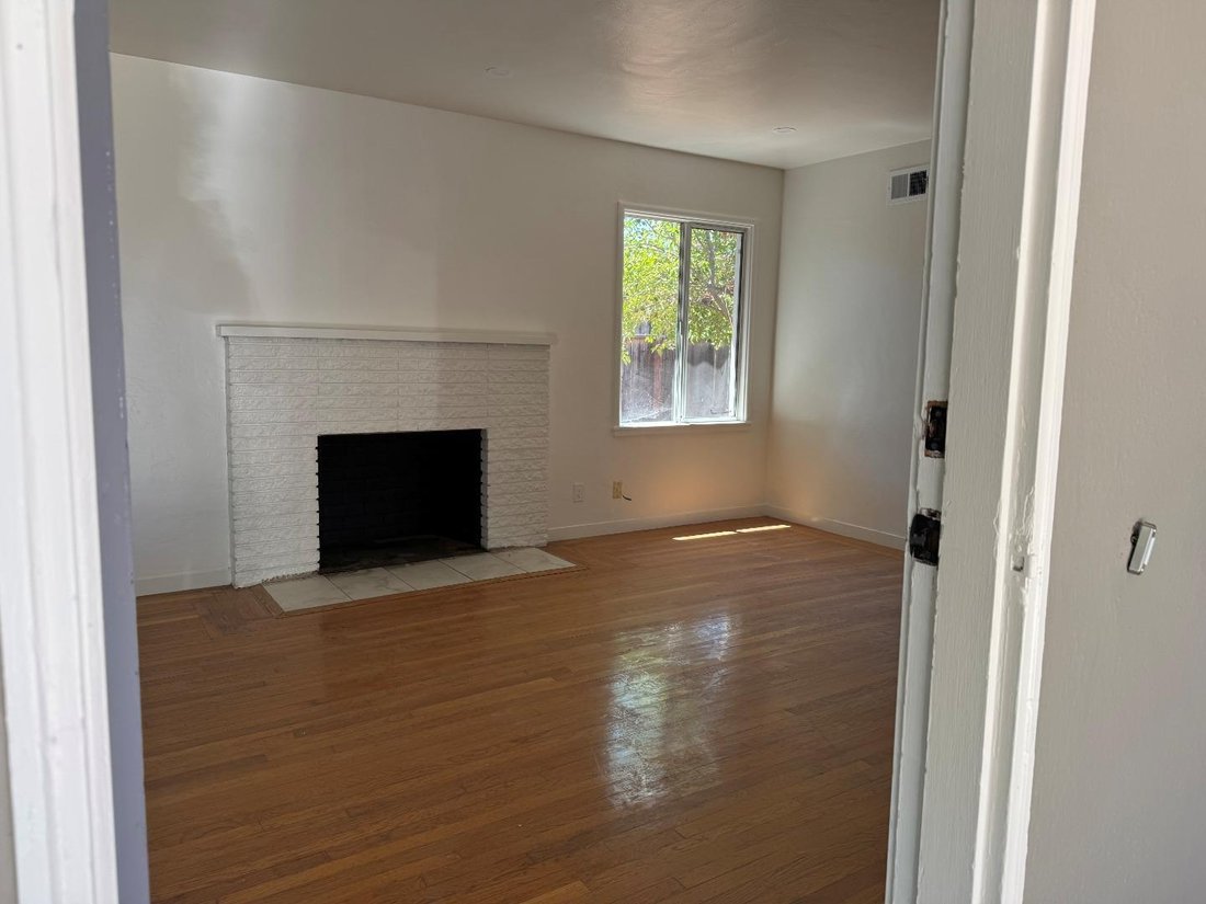 House in Redwood City, California, United States 3 - 18449308