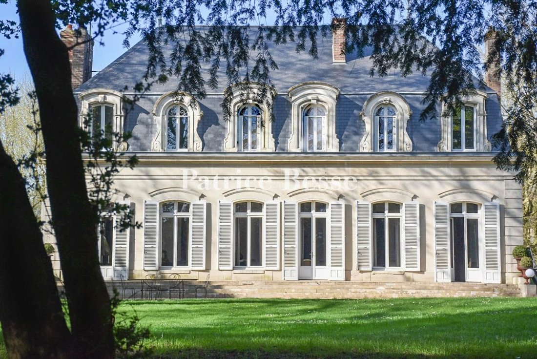 Maison à Briand Leclerc, Sens, France 1 - 18449965