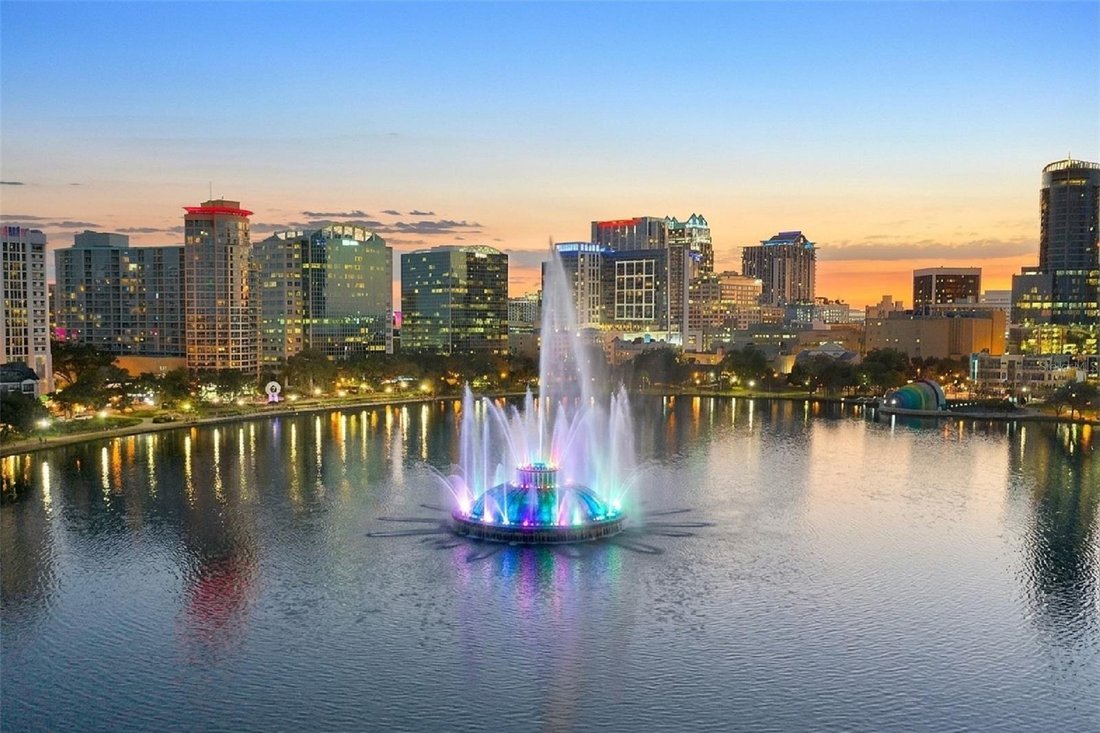 House in Orlando, Florida, United States 4 - 18439632