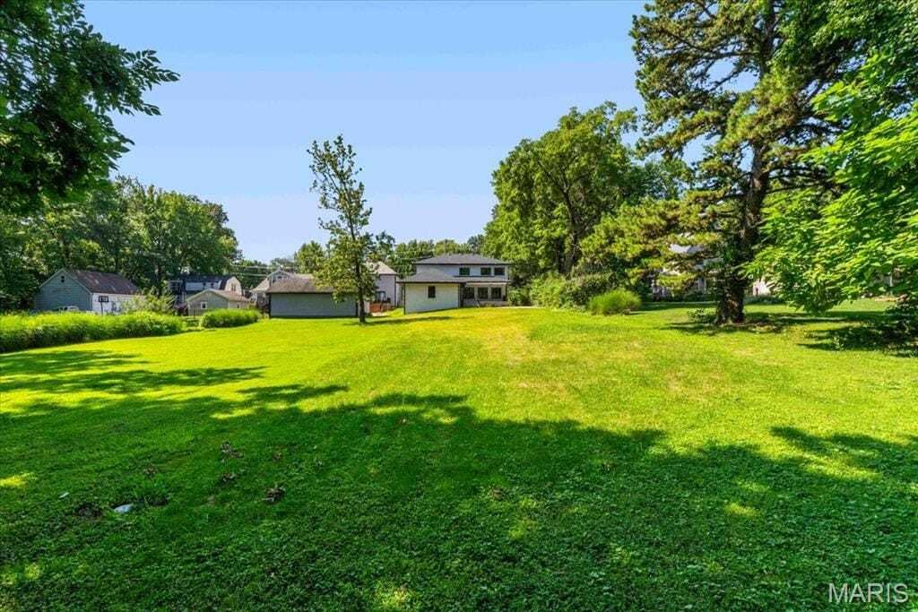 House in Webster Groves, Missouri, United States 4 - 17656885