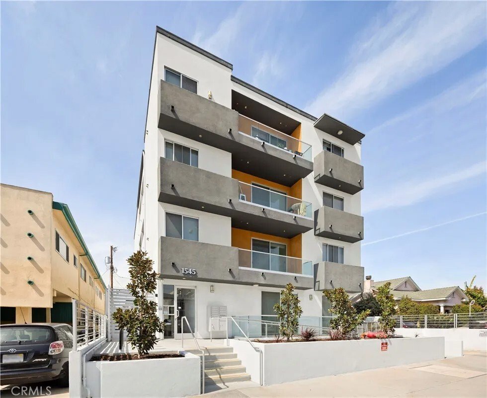 Los Angeles, California, United States 2 - 18408493