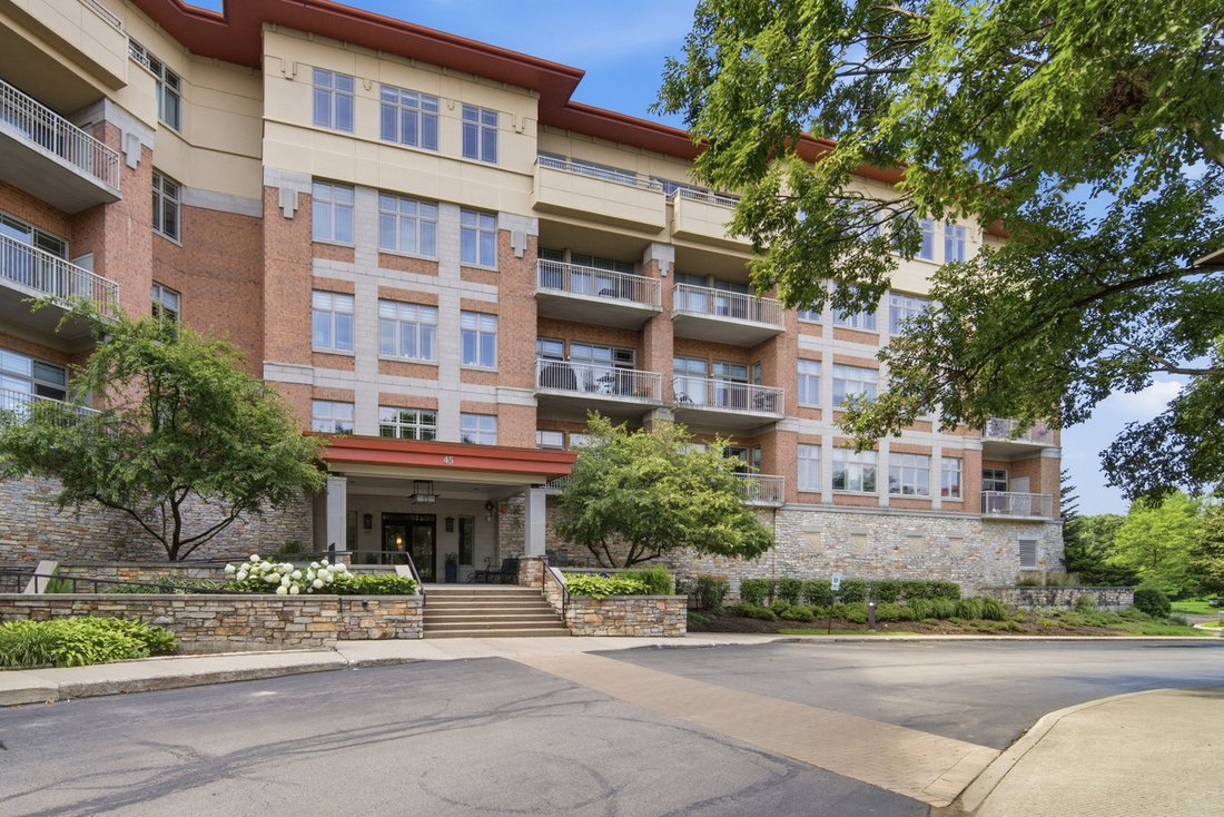 Condo in Wheeling, Illinois, United States 2 - 18447160