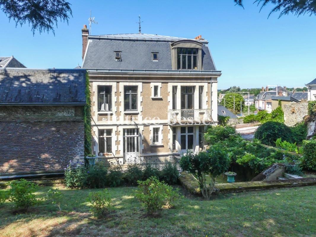 Maison à Centre Ville Nord, Nogent-le-Rotrou, France 1 - 18449443