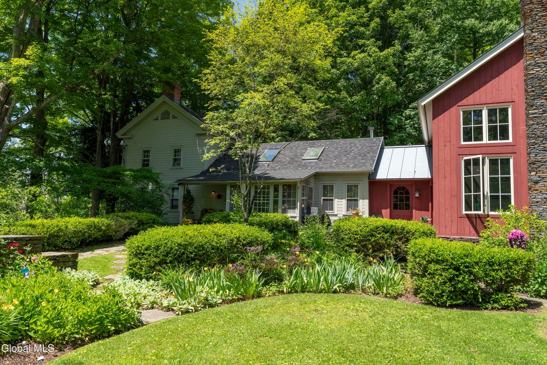 House in Cambridge, New York, United States 5 - 18446119