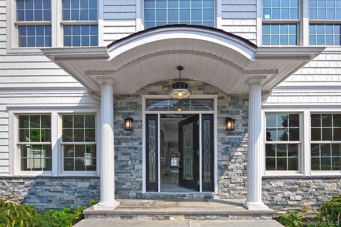House in Manhasset, New York, United States 3 - 18452233